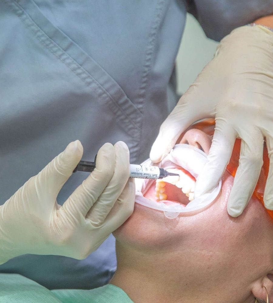 Clínica de blanqueamiento dental